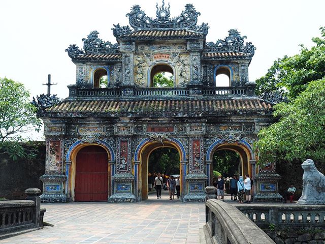 en, hue citadel: a journey back in time to learn about the last dynasty of vietnam