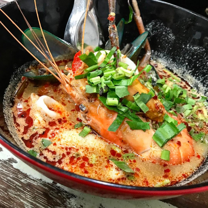 en, top 10 best bangkok thai restaurants within your budget