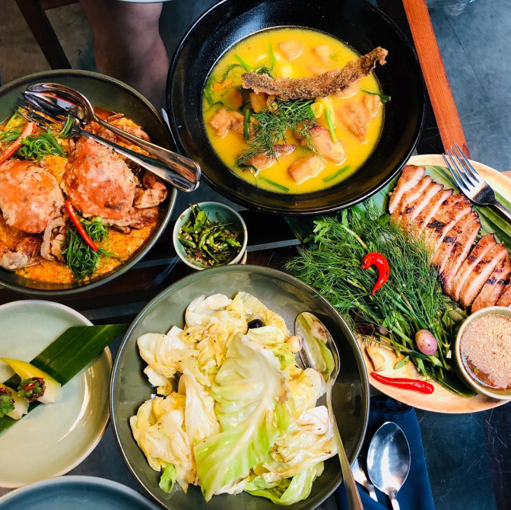 en, top 10 best bangkok thai restaurants within your budget