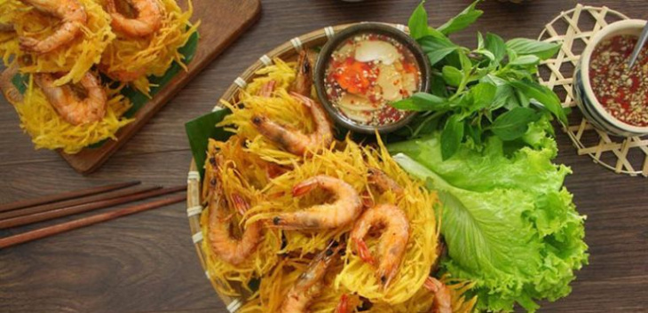 Top 10 quán bánh tôm Hồ Tây – Món ăn đi dọc thời gian Hà Nội