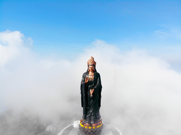 Chiêm ngưỡng tượng Phật Bà Tây Bổ Đà Sơn cao nhất Châu Á
