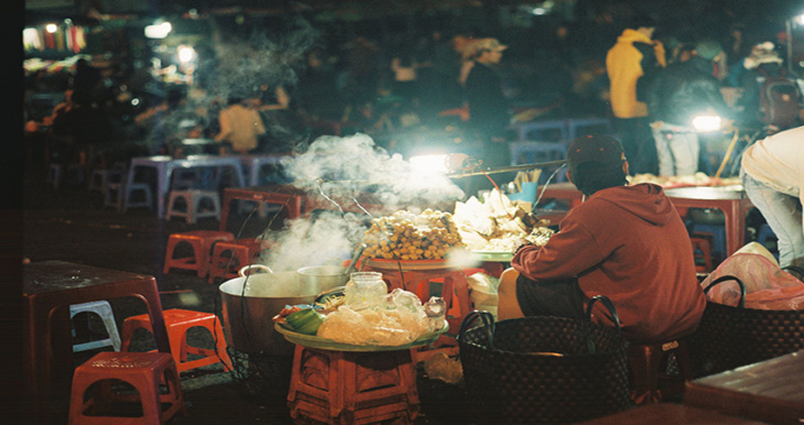 khám phá, chợ âm phủ đà lạt: bức tranh nhộn nhịp về đêm của thành phố ngàn hoa
