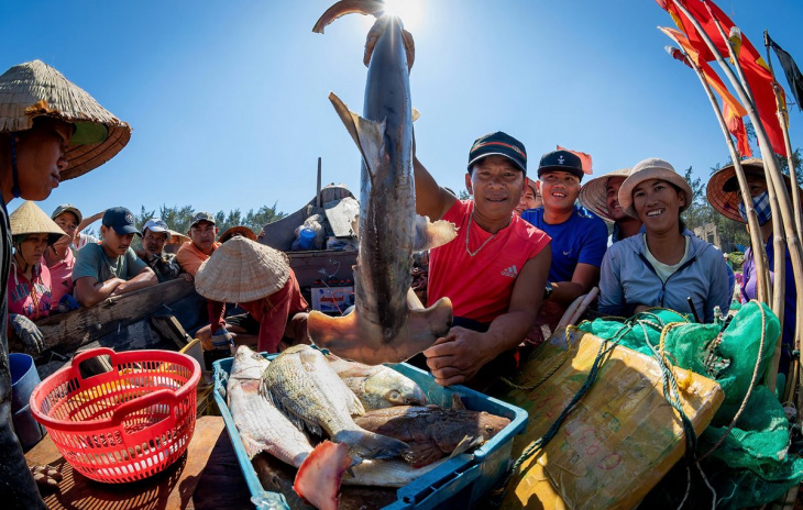 khám phá, tham quan cuộc sống người dân làng cá phú hải – thừa thiên huế