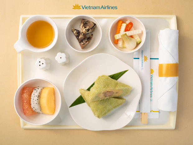 Vietnam Airlines nhá hàng menu đón Tết với các món ăn cổ truyền