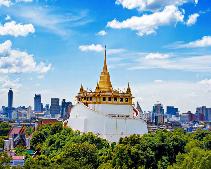 Chùa Núi Vàng – Điểm đến linh thiêng tại Bangkok