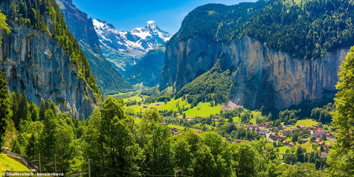 Khám phá làng Lauterbrunnen đẹp thơ mộng tại Thụy Sĩ