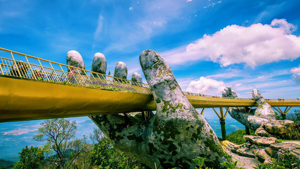 Cầu Vàng – Cầu Bàn Tay ở Đà Nẵng lọt top 100 điểm phải đến trên thế giới