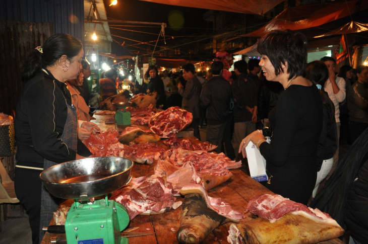 Đi chợ xuân đầu năm mới – Chợ Viềng Nam Định