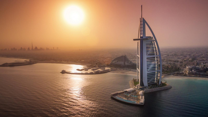 Khách Sạn Dubai: Burj al-Arab – Khách Sạn 7 Sao Xa Xỉ Nhất Thế Giới