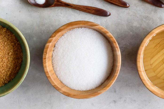 Granulated sugar là gì? Công dụng và cách sử dụng phù hợp