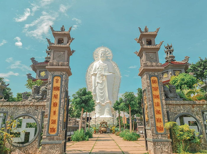 Tìm về Linh Ẩn tự chiêm ngưỡng bức tượng Phật hai mặt độc đáo ở vùng biên An Giang