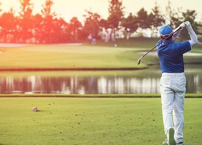 Kinh nghiệm lựa chọn gậy golf hữu ích dành cho các golfer thuận tay trái