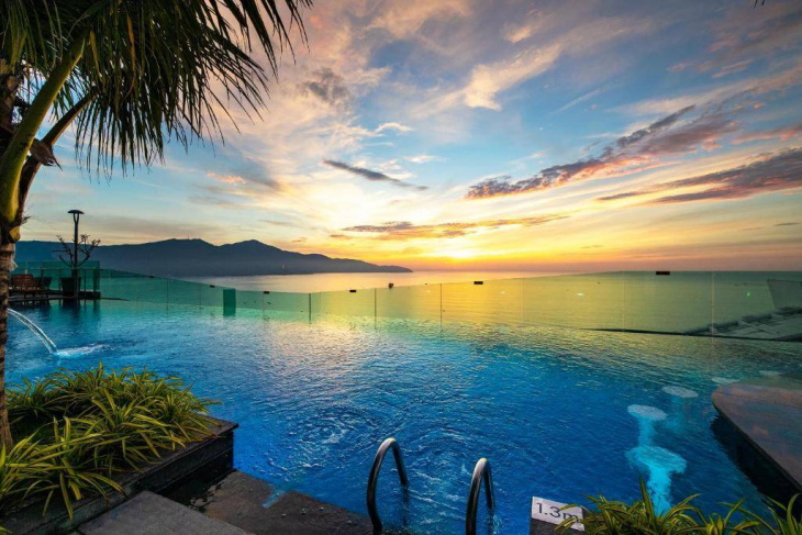 TOP 15 khách sạn Đà Nẵng gần biển view đẹp như tranh
