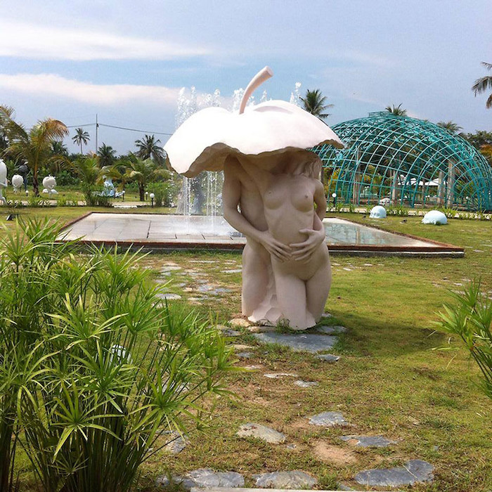 Love Art Park Pattaya: Điểm đến khiến du khách ngượng chín mặt ở xứ Chùa Vàng