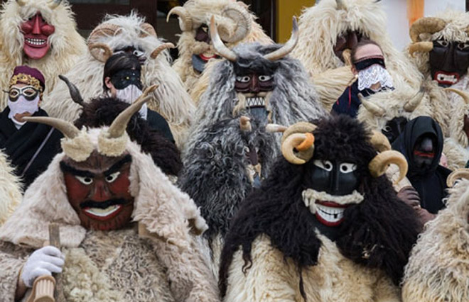 Lễ hội hóa trang rùng rợn nhất Châu Âu