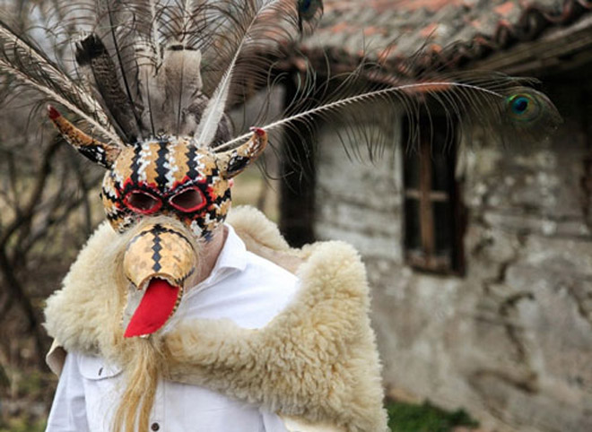lễ hội hóa trang, dân mohács, mặt nạ, vải vụn, 1 loại nhạc cụ, uống rượu, lễ hội hóa trang rùng rợn nhất châu âu