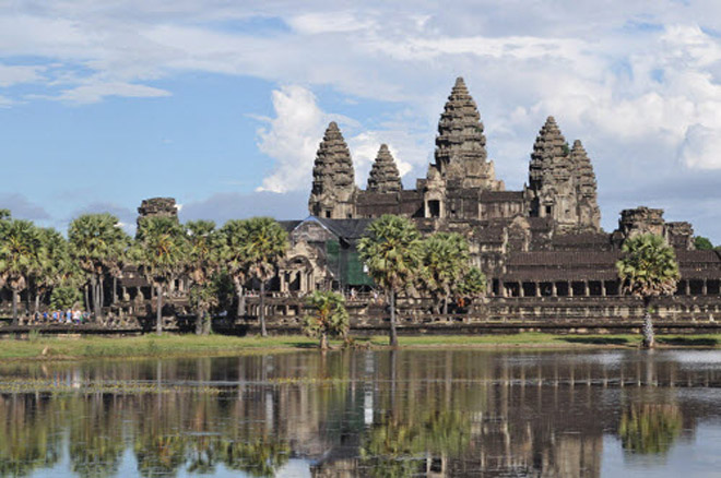 công trình bằng đá stonehenge, ngôi đền bacchus, ngôi đền grand jaguar, đền angkor wat, đảo phục sinh, những công trình tưởng niệm bí ẩn nhất thế giới