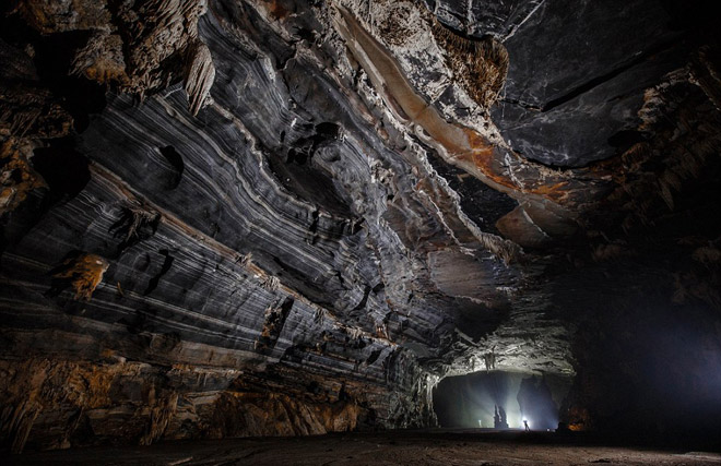 hang động hoang sơ nhất, hang động độc đáo bậc nhất, hang tiên, sọc đá vôi trắng đen, vách đá uốn lượn, phát hiện thêm hang động hoang sơ nhất tại phong nha - kẻ bàng