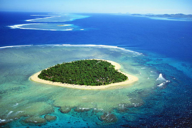 đảo máy bay trực thăng, đảo rùa, đảo trái tim, đảo cá sấu, đảo cá ngựa, đảo mặt trăng, đảo cá heo, đảo bánh pizza, 12 hòn đảo có hình dạng độc đáo trên thế giới