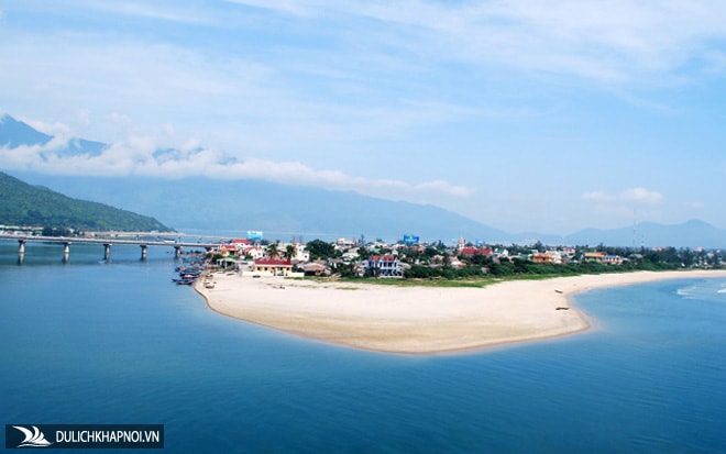 du lịch huế, phá tam giang, vịnh lăng cô, núi ngự bình, sông hương, 4 danh lam thắng cảnh nổi tiếng đến thành phố huế mộng mơ bạn không thể bỏ qua