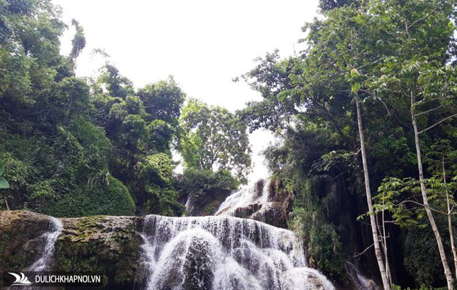 thác mu, du lịch hòa bình, điểm du lịch hoang sơ, vẻ đẹp hoang sơ, hùng vĩ không kém phần thơ mộng của thác mu