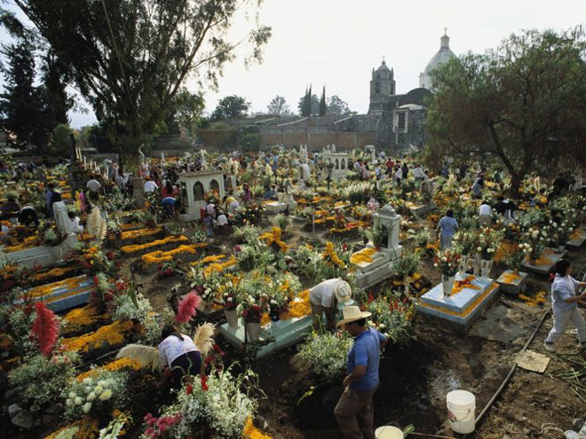 Khám phá lễ hội người chết ở Mexico