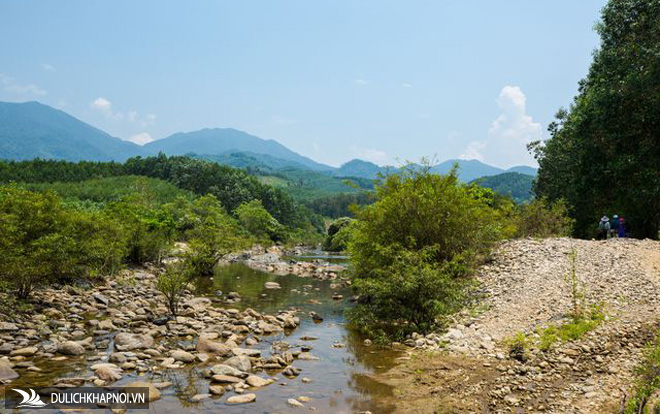 Quảng Nam: Khám phá suối 