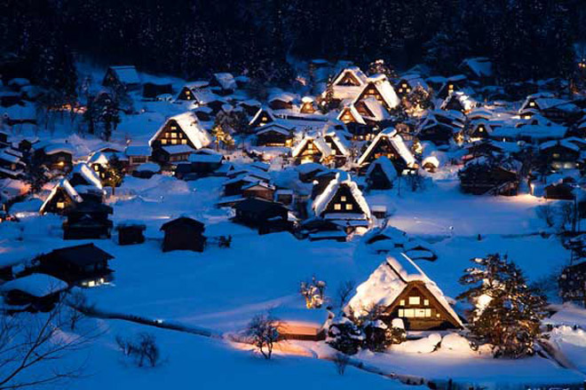 Ngôi làng ở Nhật Bản luôn ngập tuyết như cổ tích dịp Noel