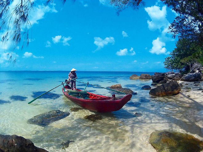 Trốn nóng hè ở 10 hòn đảo siêu đẹp của Việt Nam