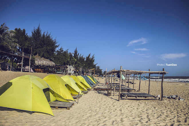 cắm trại bãi biển, bãi biển bình thuận, du lịch bình thuận, du lịch cắm trại, biển lagi, điểm đến du lịch, khu cắm trại lãng mạn bên bãi biển bình thuận