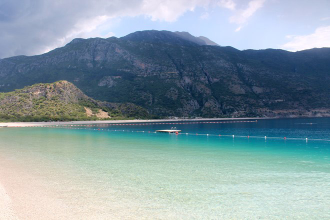 bãi biển sạch đẹp, du lịch bãi biển, bãi biển blue lagoon, thị trấn ölüdeniz, bãi biển có nước xanh trong nhất thế giới
