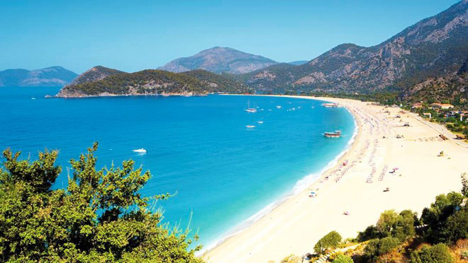 bãi biển sạch đẹp, du lịch bãi biển, bãi biển blue lagoon, thị trấn ölüdeniz, bãi biển có nước xanh trong nhất thế giới