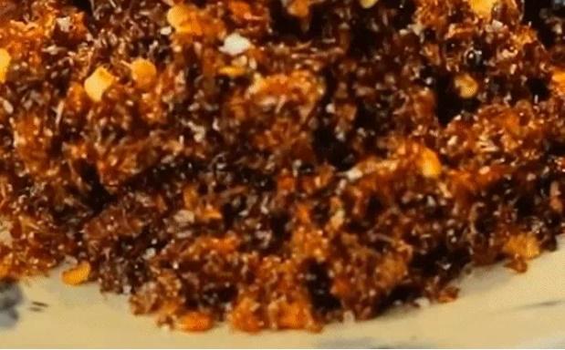 Loại muối lạ làm từ con kiến ở Gia Lai, giá 1 triệu/kg mua siêu khó