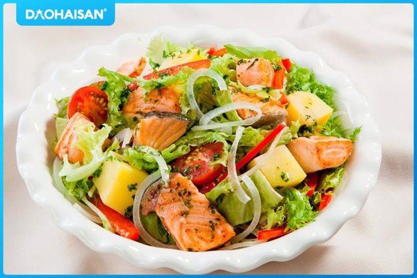 5 cách làm salad cá hồi thanh đạm, giảm cân hiệu quả