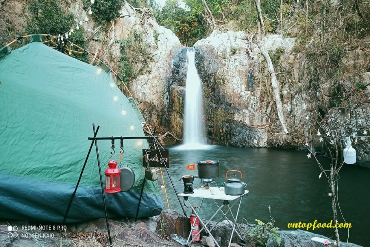 Cắm trại Nha Trang: Review TOP địa điểm đẹp hót + Địa chỉ thuê lều giá rẻ