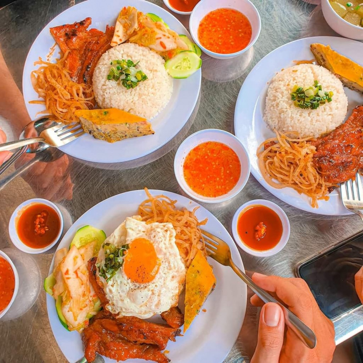 Cơm tấm Nha Trang – TOP 15 địa chỉ quán ngon nổi tiếng ” Ăn là mê”
