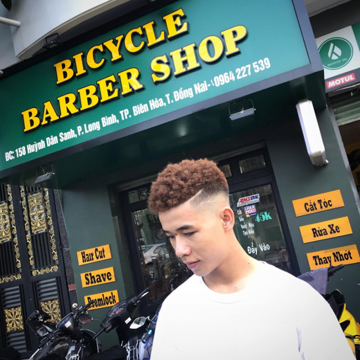 Nhiều tiệm gội đầu, cắt tóc ở Long An hoạt động bất chấp lệnh giãn cách xã  hội