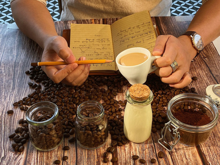 Thói quen uống cà phê Lofita  hàng ngày giúp thỏa mãn cả vị giác và kích thích  năng lương sáng tạo