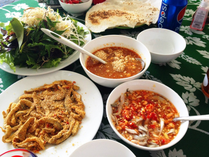 ẩm thực, lý do nên “bỏ túi” những địa điểm ăn uống nhất định phải ăn tại đà nẵng