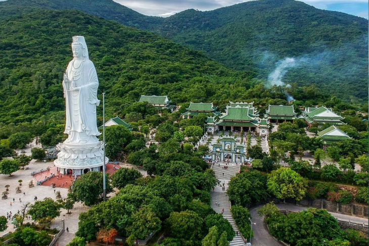 Khám phá chùa Linh Ứng ngôi chùa lớn nhất Đà Nẵng