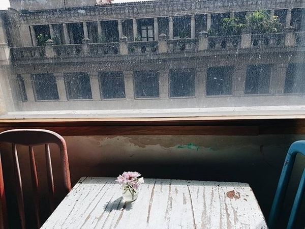 Top những quán Cà Phê ngồi ngắm mưa lãng mạn tại Sài Gòn siêu dễ thương