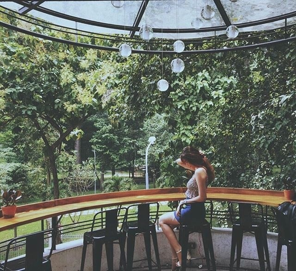 cà phê, quán cà phê, top những quán cà phê ngồi ngắm mưa lãng mạn tại sài gòn siêu dễ thương