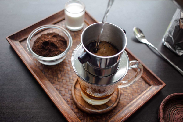 cà phê, quán cà phê, nên uống cà phê pha máy hay pha phin sự khác biệt giữa 2 cách pha