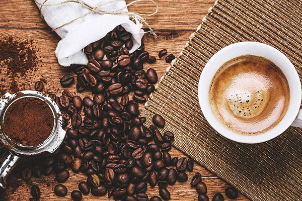 cà phê, quán cà phê, hướng dẫn cách chọn hạt cà phê rang ngon hiệu quả