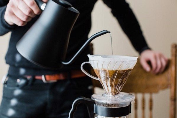 cà phê, quán cà phê, pha cà phê pour over (v60): 4 bước quan trọng không thể bỏ qua