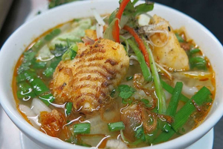 ẩm thực, đặc sản, bánh canh cá lóc thủy dương – một công thức nấu chuẩn vị huế