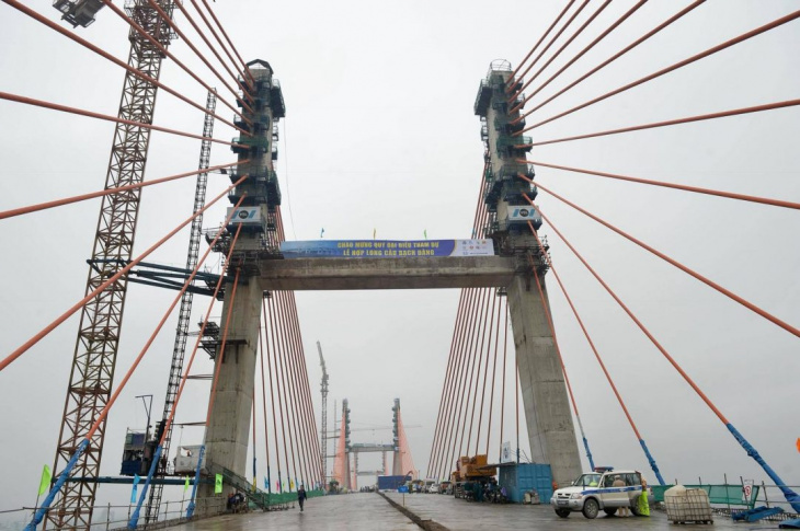 Cầu dây văng nối Hạ Long Hải Phòng: công trình lớn nhất cả nước