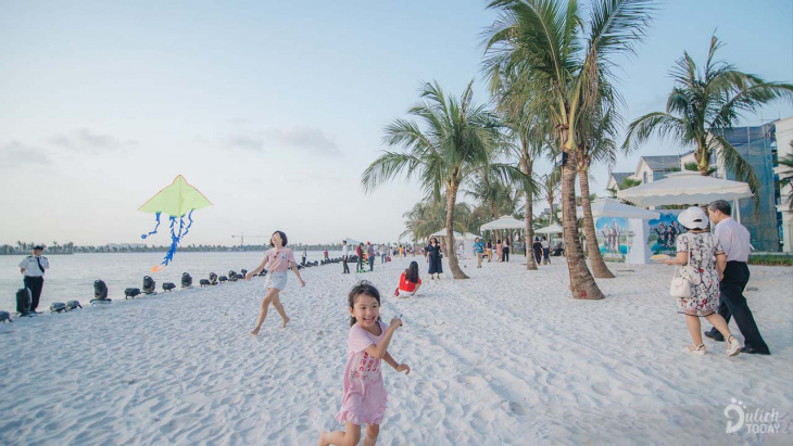 hà nội, review bãi biển nhân tạo hà nội ở vinhomes ocean park – điểm đến giải nhiệt hot nhất ngày hè!
