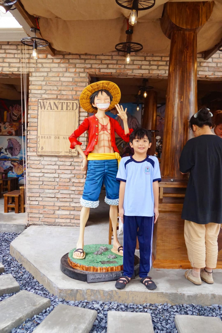 khám phá, trải nghiệm, team one piece ơi, có hẳn một quán cafe cướp biển cho amine fan mới toang ở sài gòn nè!