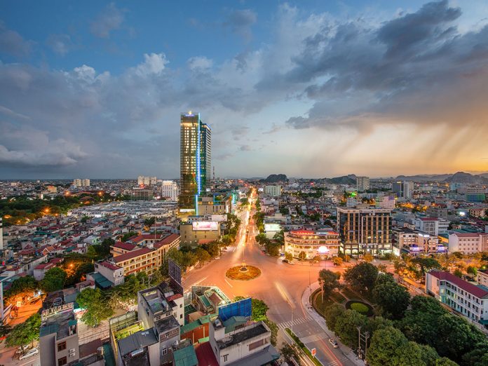 Khách sạn 5 sao tiêu chuẩn quốc tế Vinpearl Thanh Hóa Review từ A-Z
